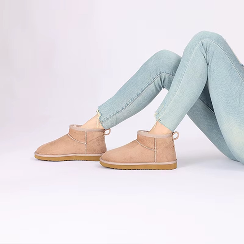 Damen-Winterstiefel mit Plüschfutter und niedrigem Schaft