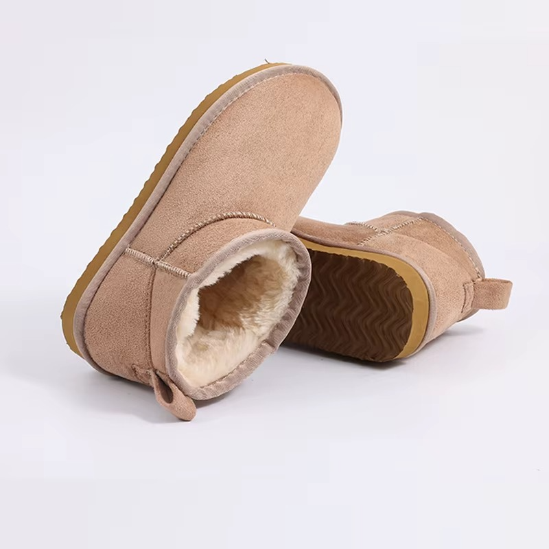 Damen-Winterstiefel mit Plüschfutter und niedrigem Schaft