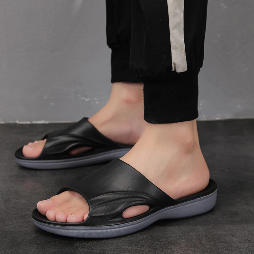 Orthopädische rutschfeste Herrensandale - ComfortGrip