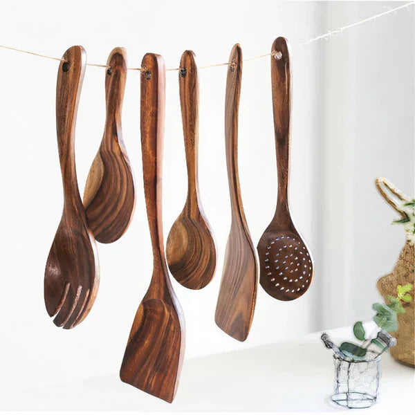 Umweltfreundliches Küchenutensilien-Set aus Holz