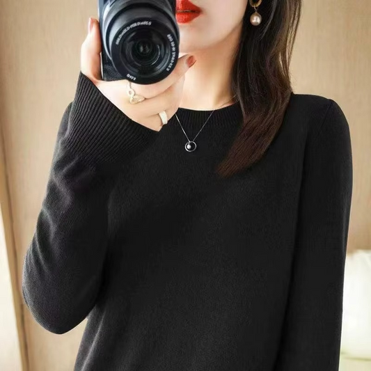 Klassischer Damen-Wollpullover mit Rundhalsausschnitt