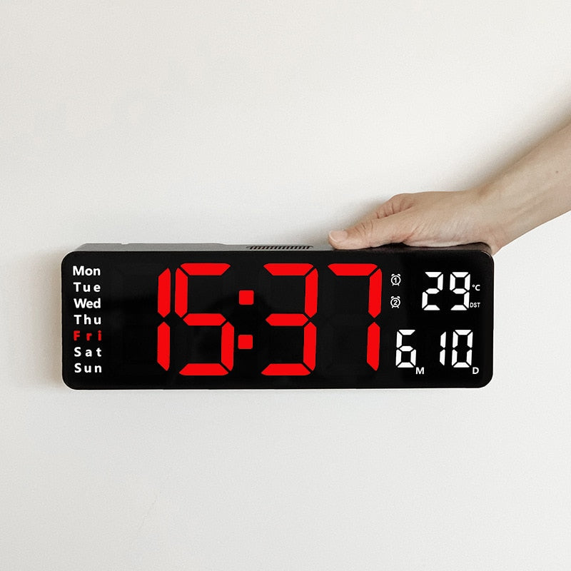 Digitale Wanduhr mit Fernbedienung und Alarm