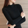 Schmaler Damen-Rippstrickpullover mit Rollkragen - CozyElegance
