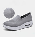 Orthopädische Damen-Sneaker - OrthoFit + Kompressionssocken gratis