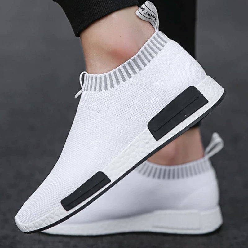 Atmungsaktive Herren-Freizeitsneaker aus Strickstoff - BreezeWalk