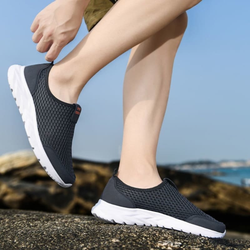 Orthopädischer atmungsaktiver Herren-Sportsneaker