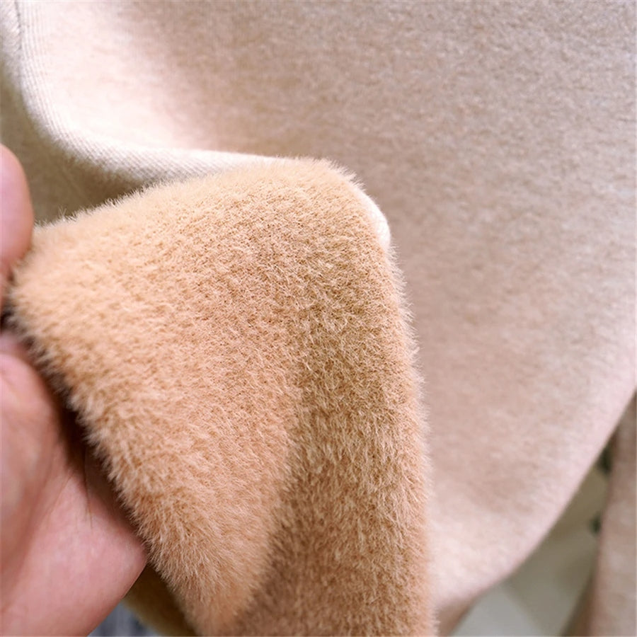 Samtgefütterter Winterpullover für Damen