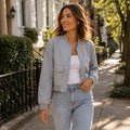 Damen-Bomberjacke mit V-Ausschnitt - Lifestyle 2