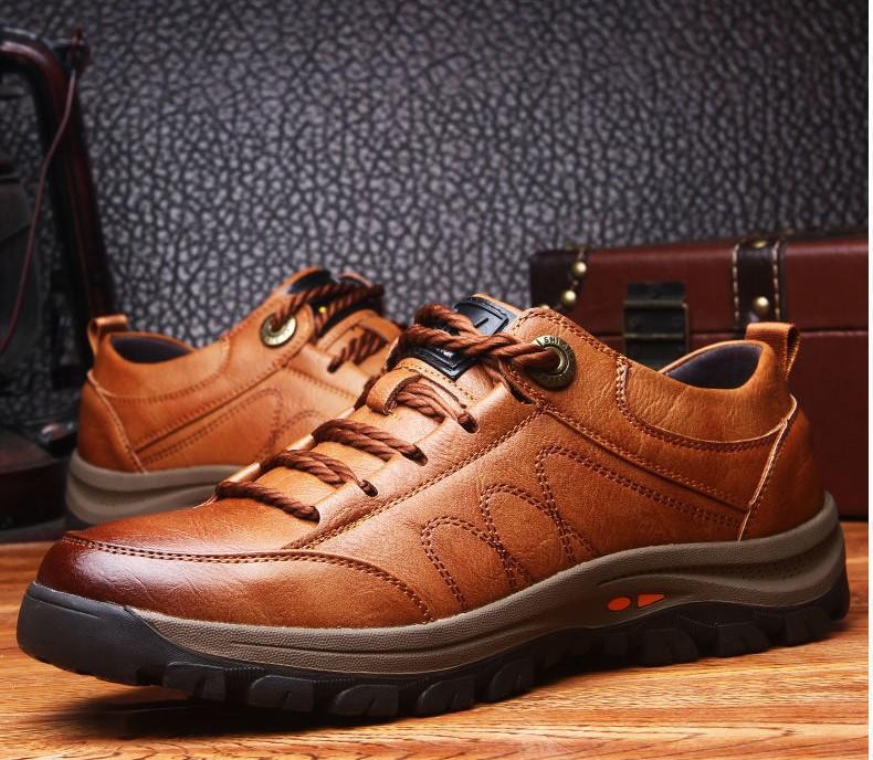 Rutschfeste Herrenschuhe aus Leder