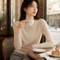 damen-pullover-aus-kaschmir-slim-rundhalsausschnitt-thermo-pullover-langarm-fuer-herbst-und-winter-lifestyle-01
